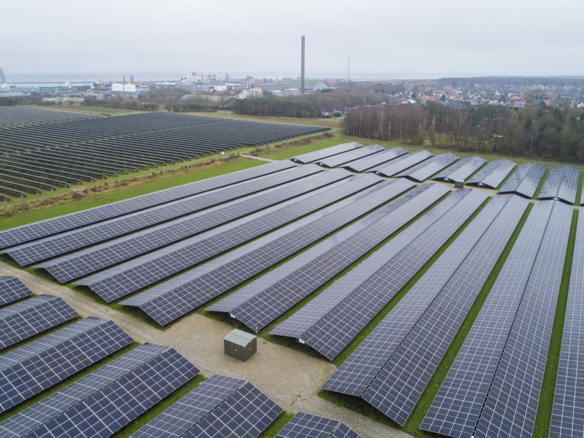 Grenaa Varmeværk. Dir Søren Gertsen har fåer solceller til at forsyne varmepumpen med energi. Photography: @Jesper Voldgaard