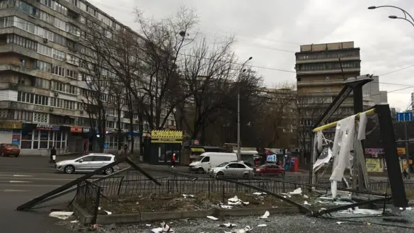 Damages after a missil attack in Kyiv in february 2022, Photo-Wikimedia Commons