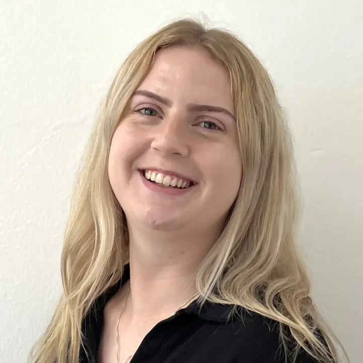 Alma Krøyer, Office Trainee, DBDH